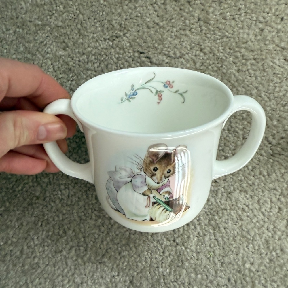 Beatrix Potter Hunca Munca Design Ceramic Dual Hand Mug